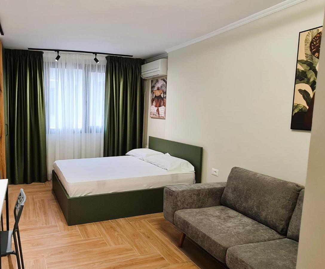 2V1 - Center Apartment 3 Tirana Exteriér fotografie